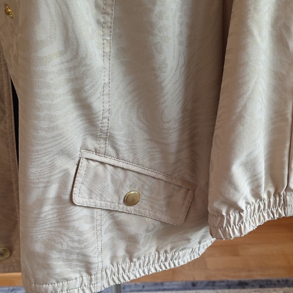 Chico's Beige Shimmer Animal Print Light Weight Jacket Plus Size - Picture 2 of 9